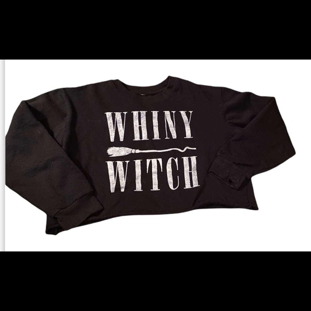 Whiny witch crop sweater🌻